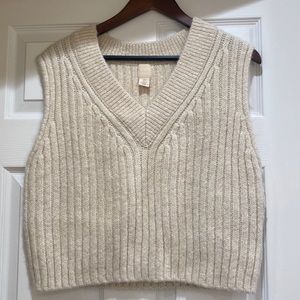 H&M - Cropped Knit Vest